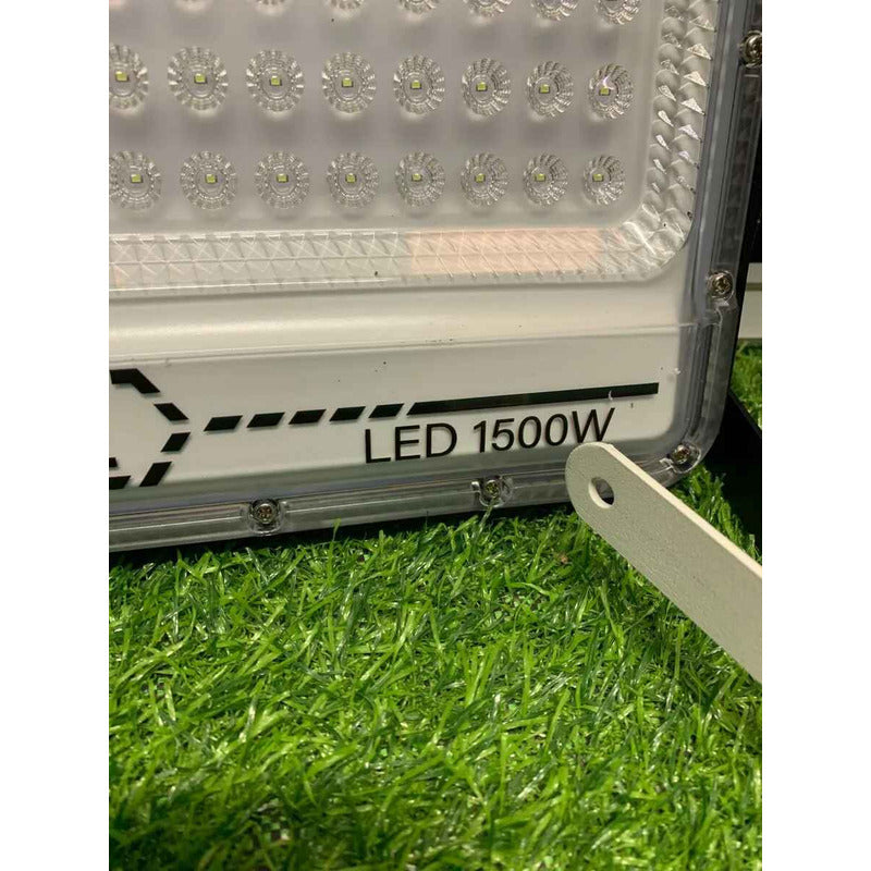 Pack X2 Reflector Solar 1500w Con Panel Separado Y Control Negro Blanco Frío