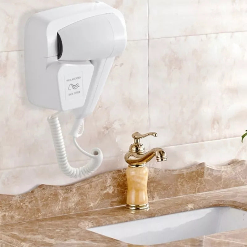 Secador De Cabello Con Soporte A La Pared Y Enchufe Extra Blanco