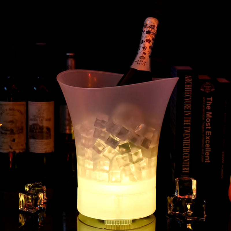 Hielera Con Parlante Bluetooth Y Luces Led Recargable Agua Lisa