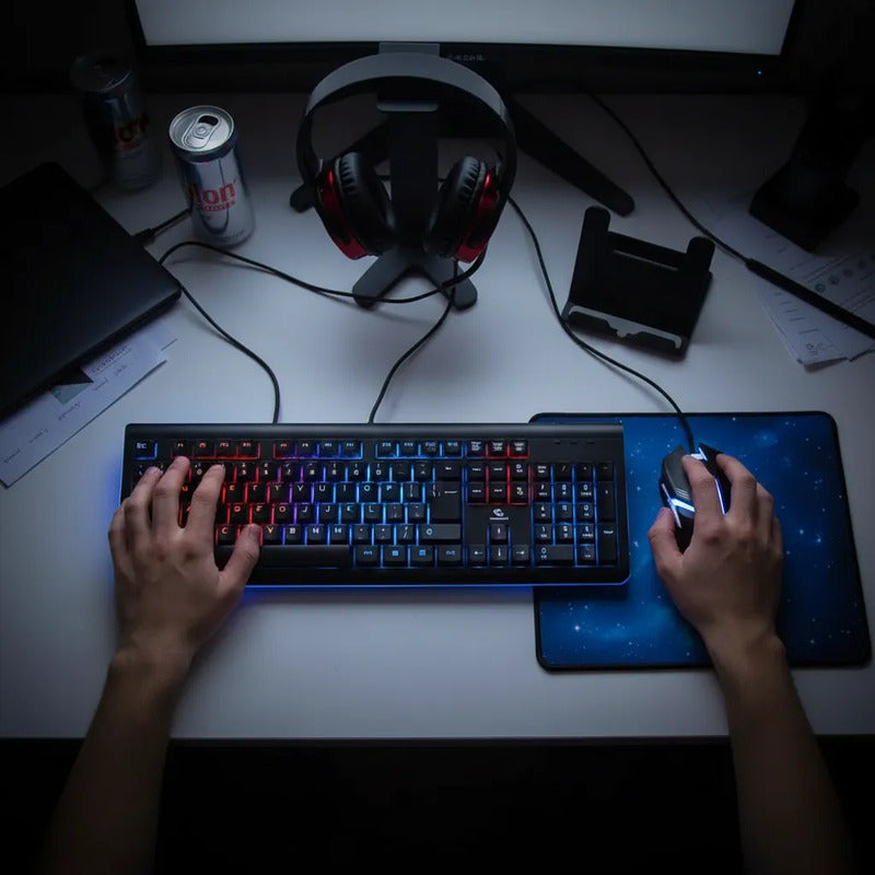 Kit 5 Pzs Gamer Teclado Mouse Headset Soporte Telf Mousepad Negro