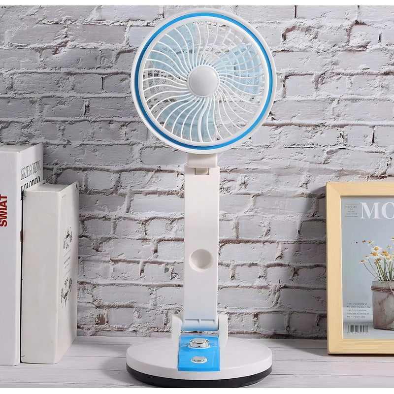 Ventilador De Mesa Plegable Recargable Genérica Con Luz Y Oscilación En Azul 18 Cm