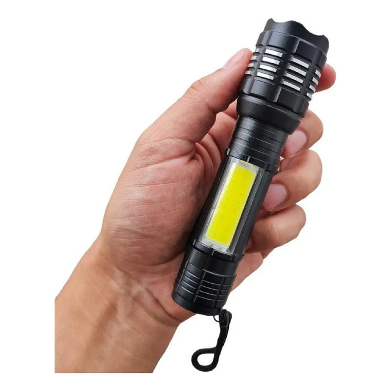 Linterna Táctica Led Zoom Ajustable Estuche